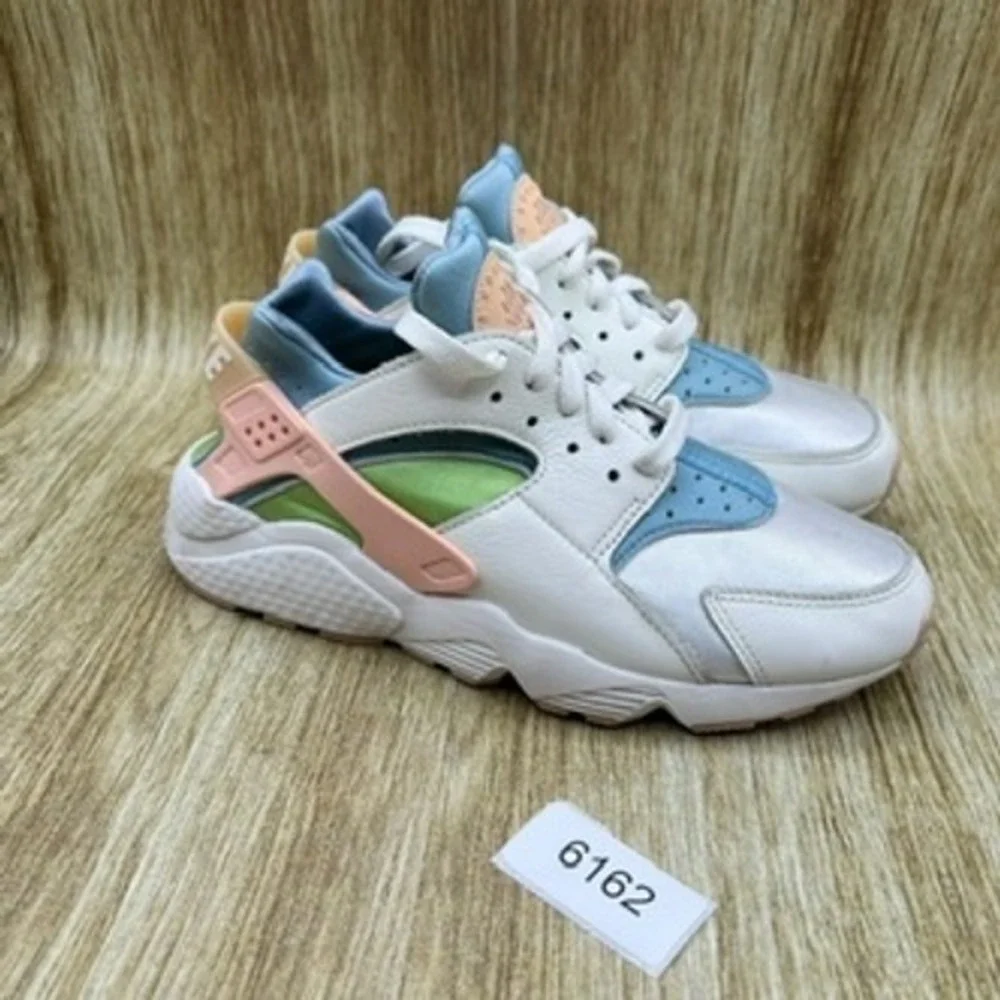 Nike Air Huarache Women's‎ Size 8 Shoes Sneakers Sun Club Multicolor DQ0117-100